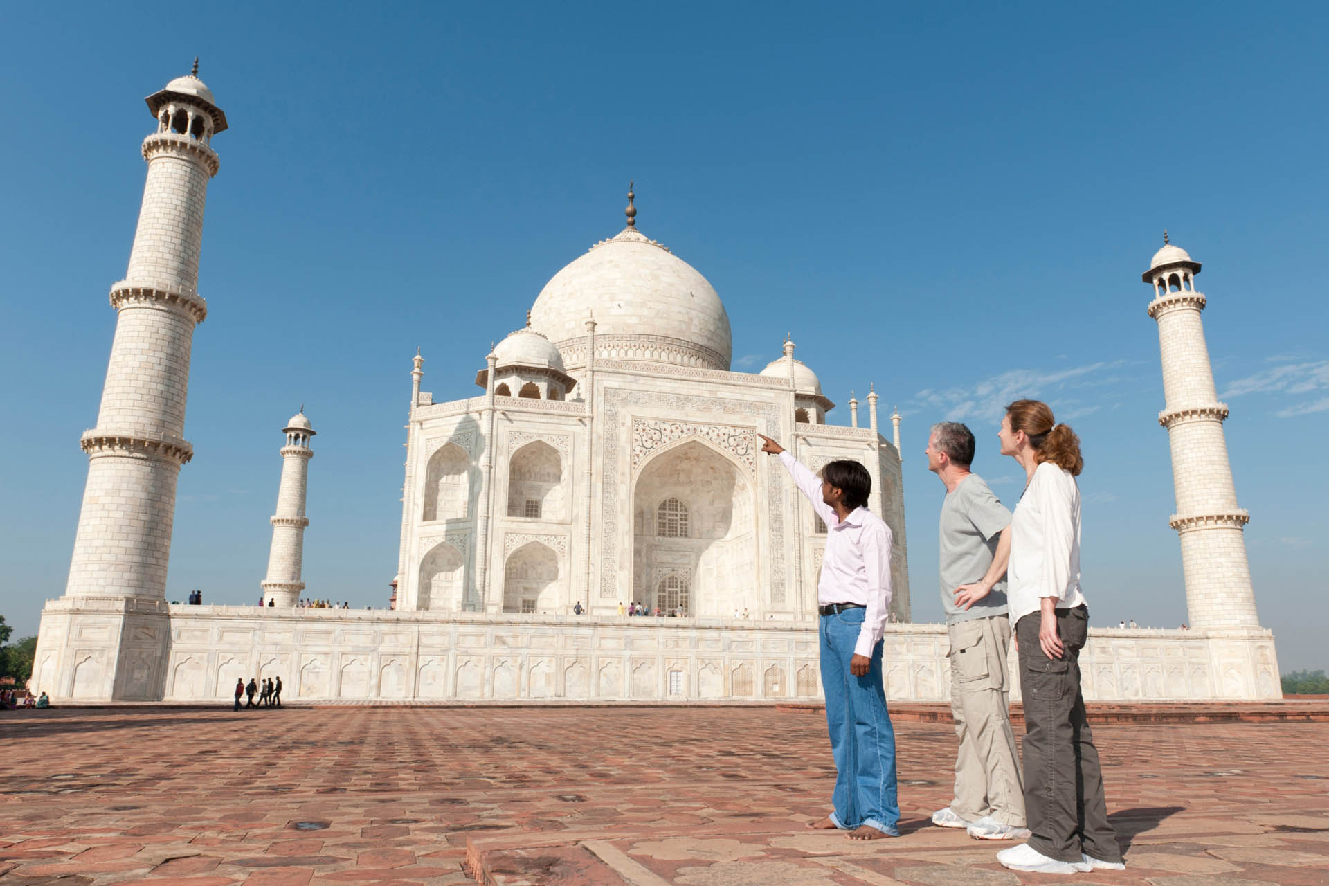 Beautiful & Elegant Taj Mahal